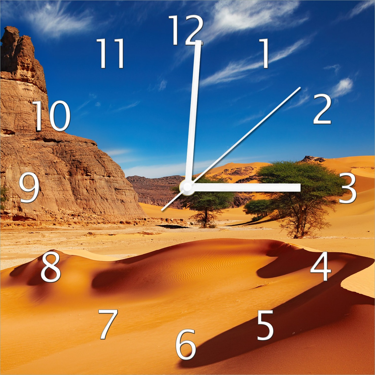 Wallario Design Wanduhr In der Wüste Sahara aus Echtglas, Größe 30 x 30 cm guk0583-3030