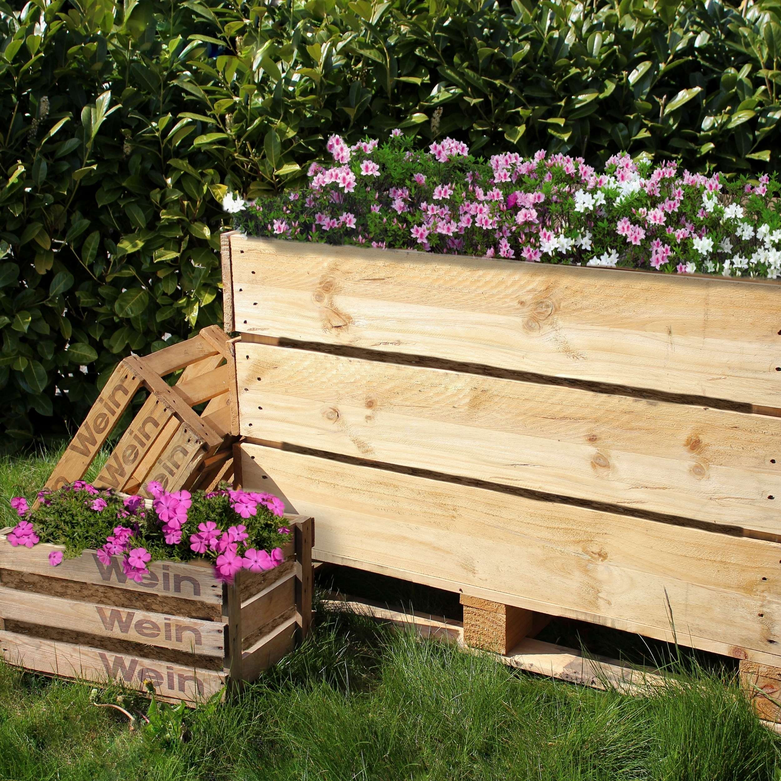 Naturfarbende Großkiste, ideal zum Bauen von Hochbeeten oder Strandkörbe