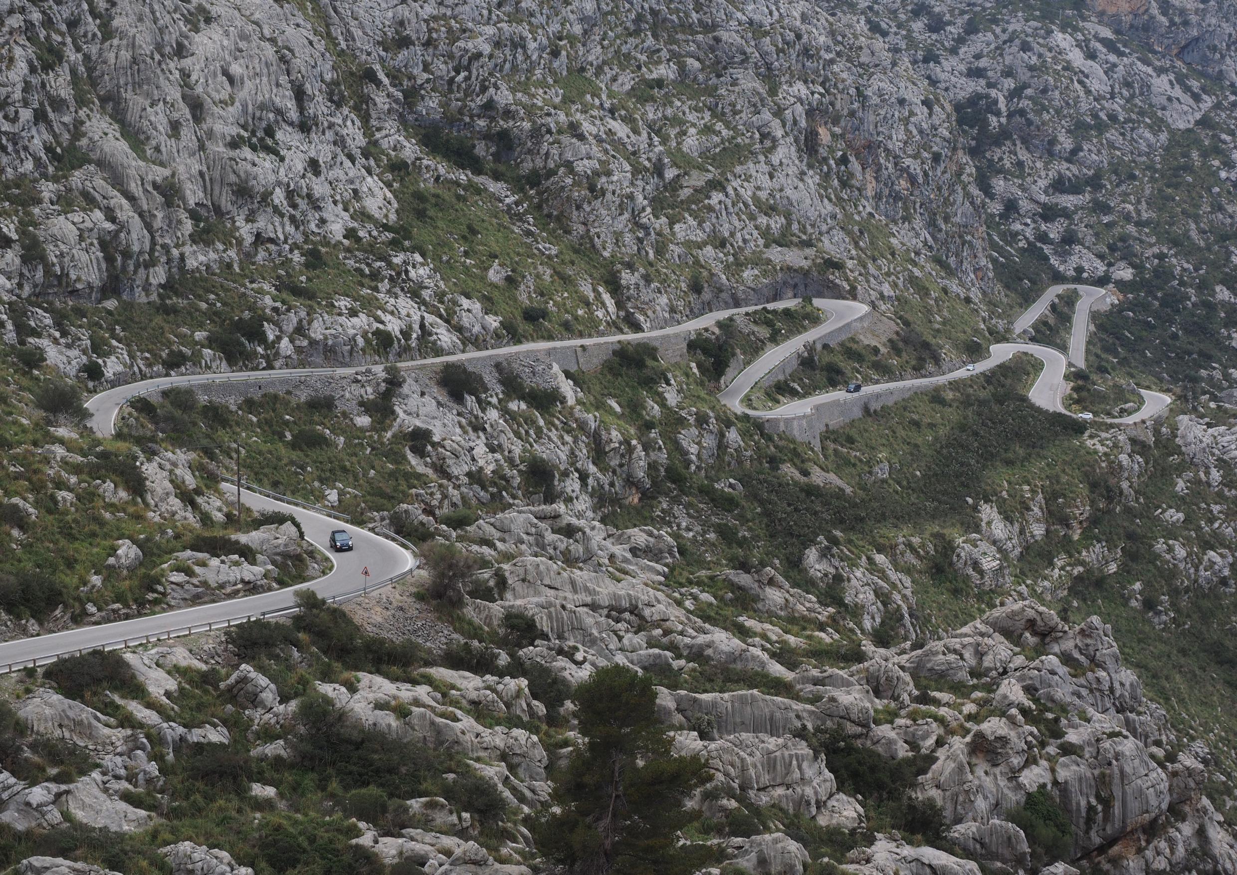 hansepuzzle 95881 - Gebirgslandschaft Puzzle, 260 Teile, Reisen, 41,0 x 28,0cm mit hochwertiger Aufbewahrung, Kartonbox & Beutel 85881