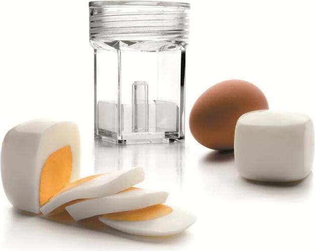 Coniglio Cartone Animato Con Uovo Di Pasqua | Vettore Premium