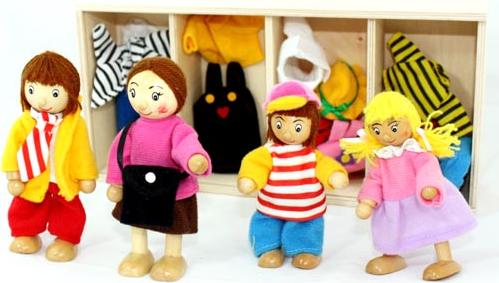 Freda rosé Puppenfamilie Holzbiegepuppen mit Wechselkleider 4 Puppen 3414