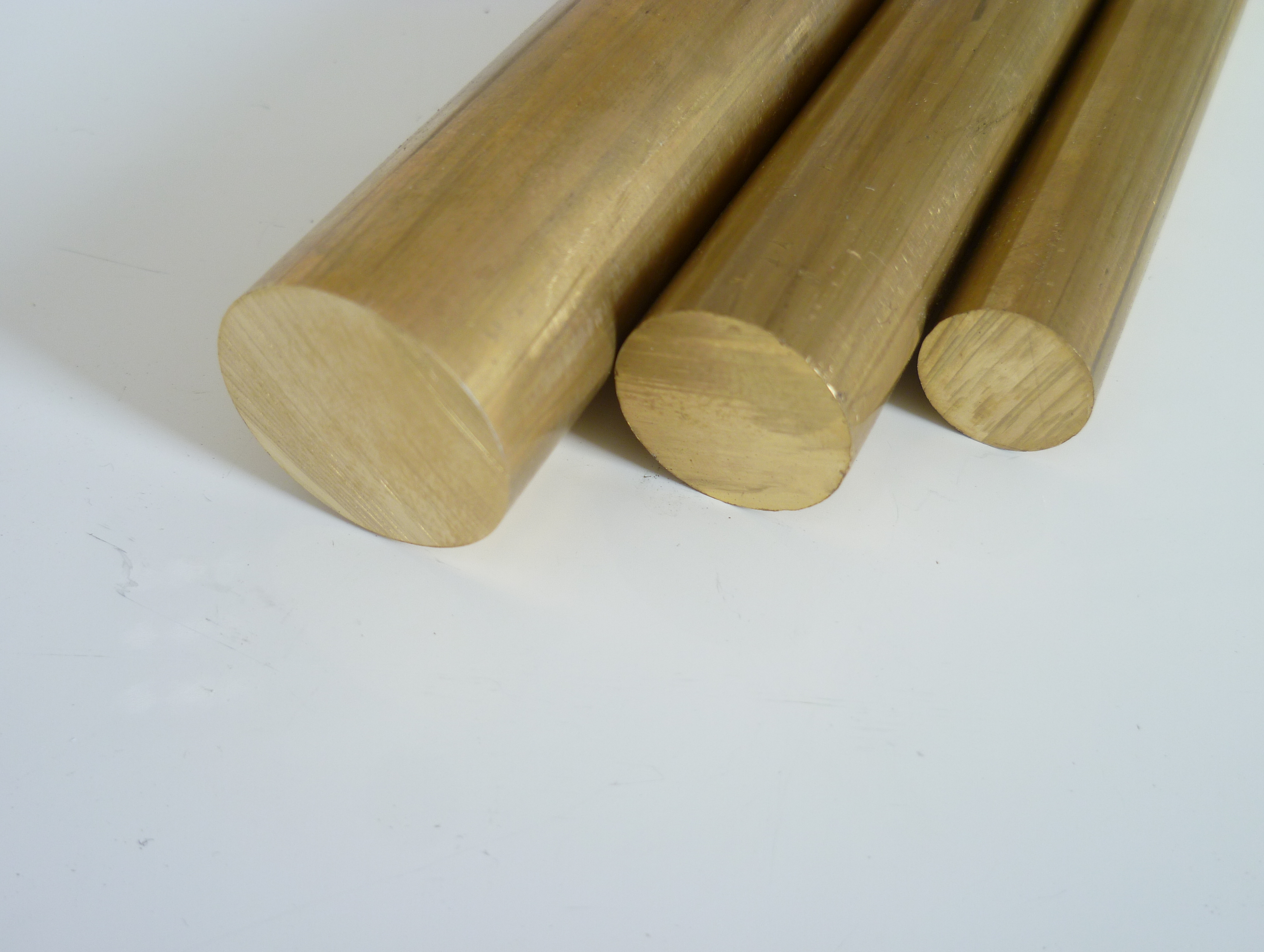 Produktbild von B&T Aluminium Winkel 20x15x2 Mm – 2 M Länge, AlMgSi0,5, Schweißbar, Eloxierfähig, Für Konstruktionen & Heimwerker