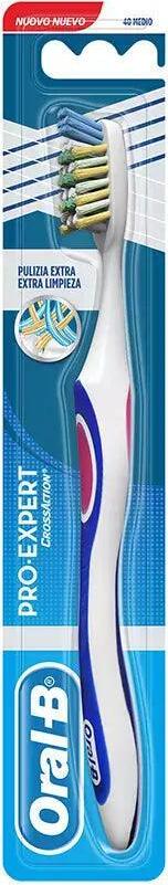 Oral-b Oral-b Pro-expert Crossaction zubná kefka Extra-clean Medium 1 ks