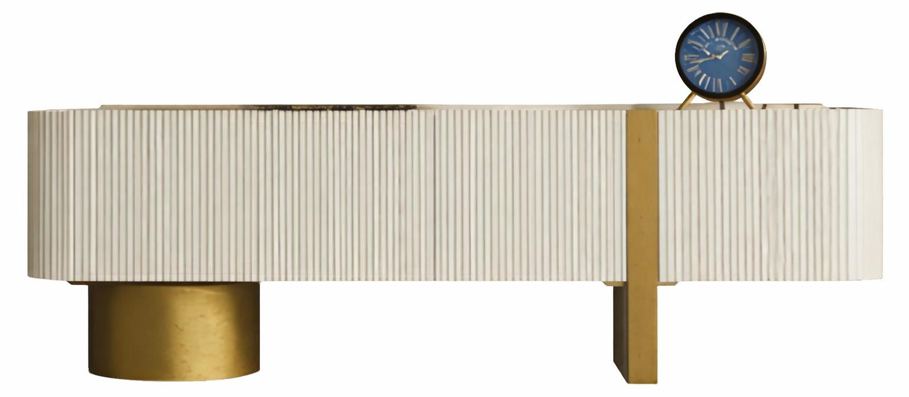 AEA Modernes TV-Lowboard in Weiß mit goldenen Akzenten und Rillenstruktur