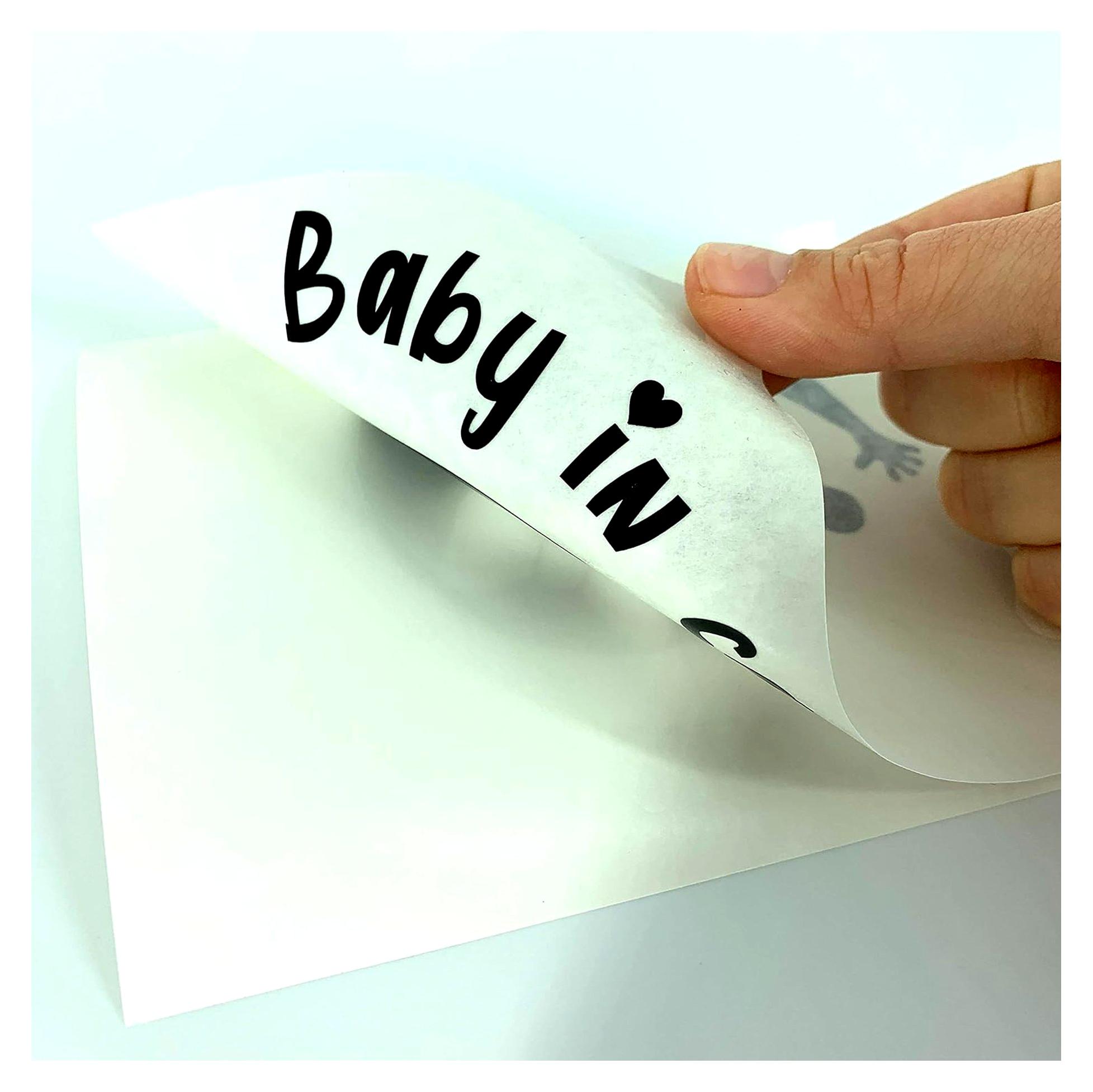 Markenlos Baby im Auto Aufkleber 14cm x 10cm Auto Sticker Babyaufkleber Vinyl Baby an Bord (V1 Junge, Weiß)
