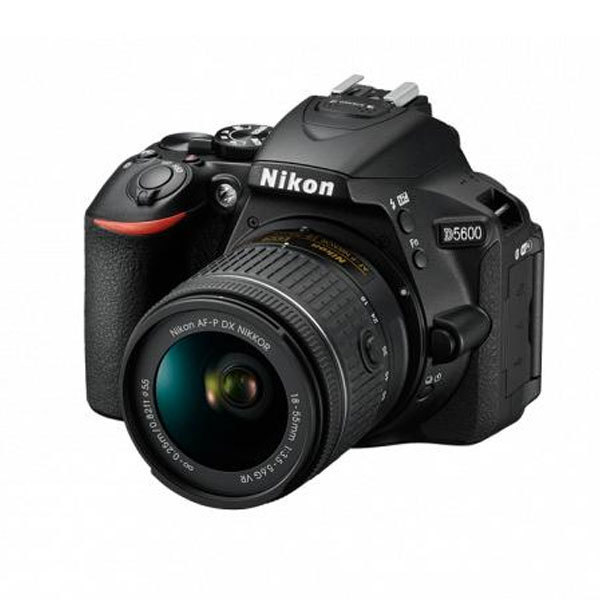 Nikon D5600 Kit Spiegelreflexkamera 18-55mm Objektiv, 24.2 Megapixel, Schwarz VBA500K001