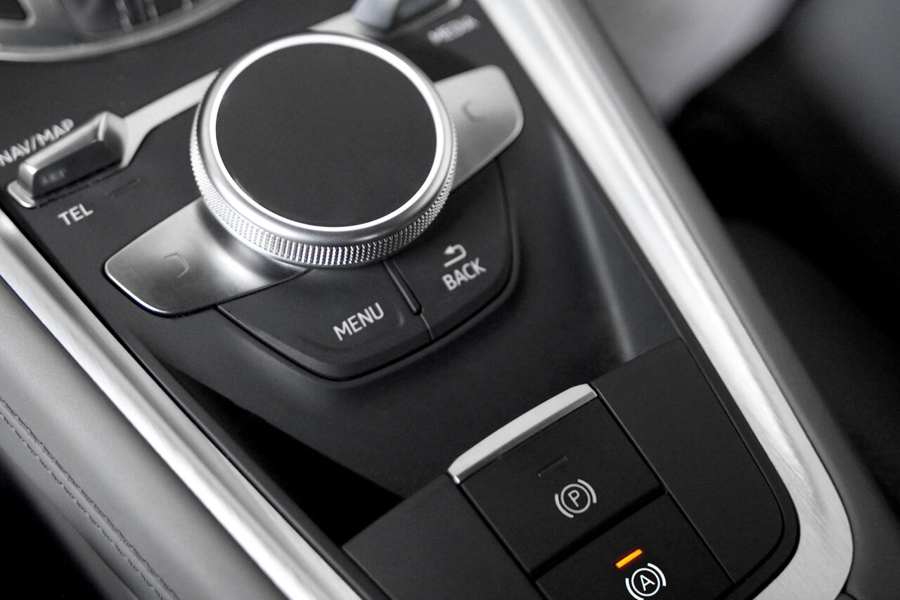 Kompletná sada Auto Hold, asistent rozjazdu do kopca pre Audi TT 8S