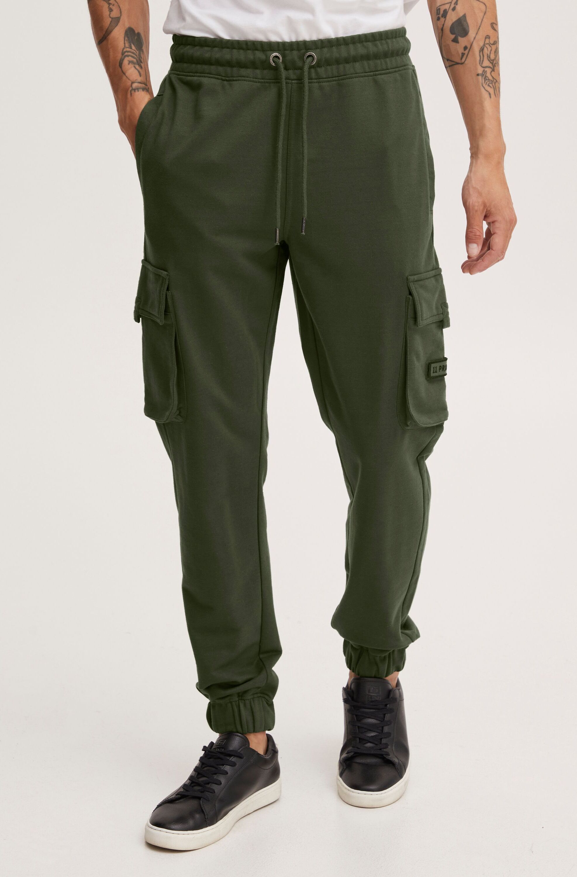 11 Project PRSidone Herren Sweatpants Sweat Cargohose mit Taschen Regular Fit