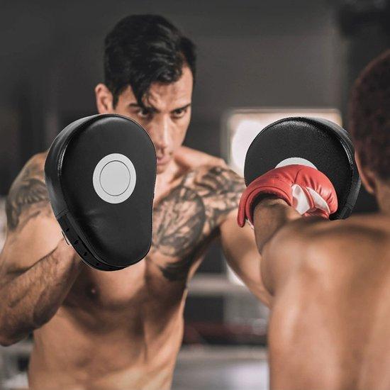 OEM Ein Set aus taktischen Boxhandschuhen, Boxmatten und Handschützern, geeignet für Boxen und Kickboxen. 2026