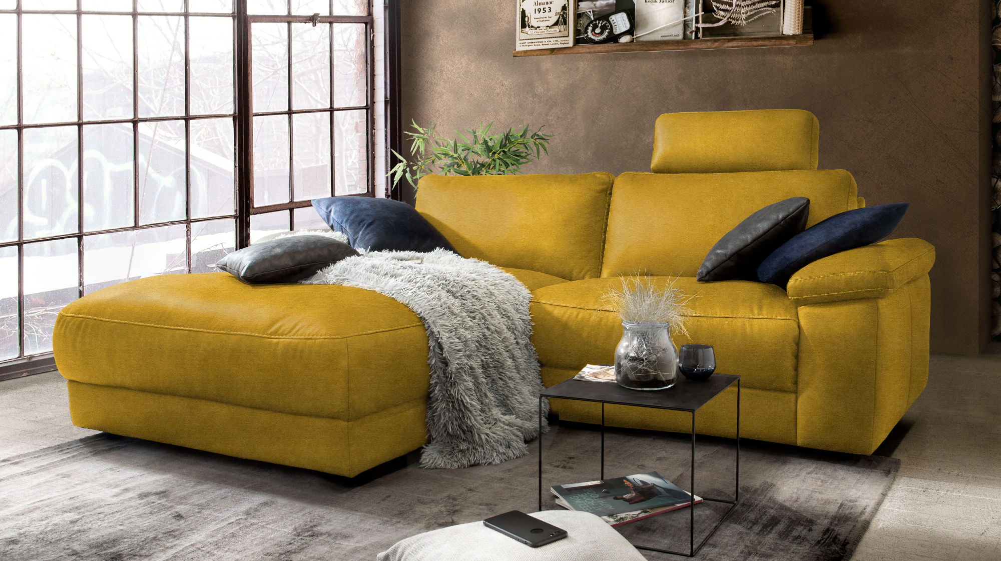 KAWOLA Sofa LOLA Ecksofa Stoff curry mit motorischer Relaxfunktion Recamiere links