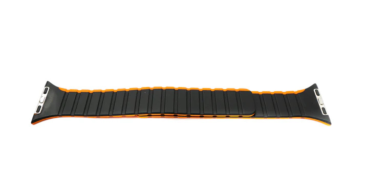 SYSTEM-S remienok 38 40 41 mm silikónový flexibilný magnetický pre Apple Watch Smartwatch Black Orange