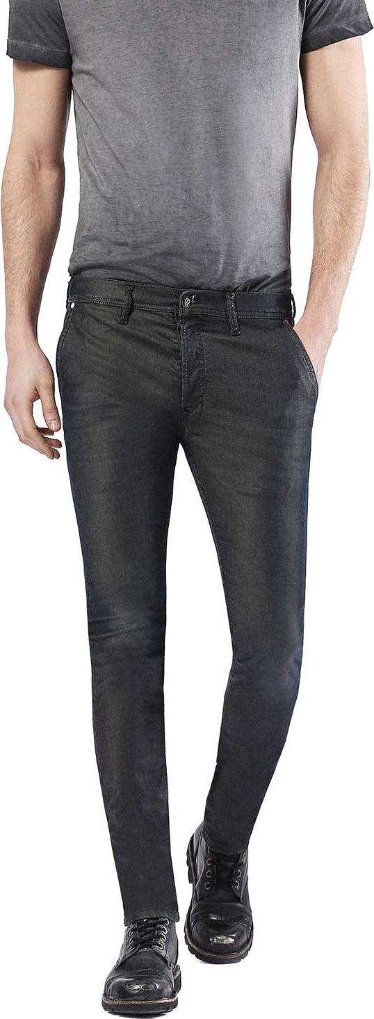 Diesel Kakee 0675N Herren Jeans Slim Carrot