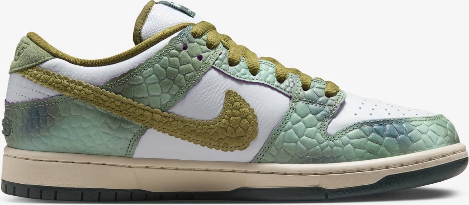 Alexis Sablone x Nike Dunk Low SB Chameleon