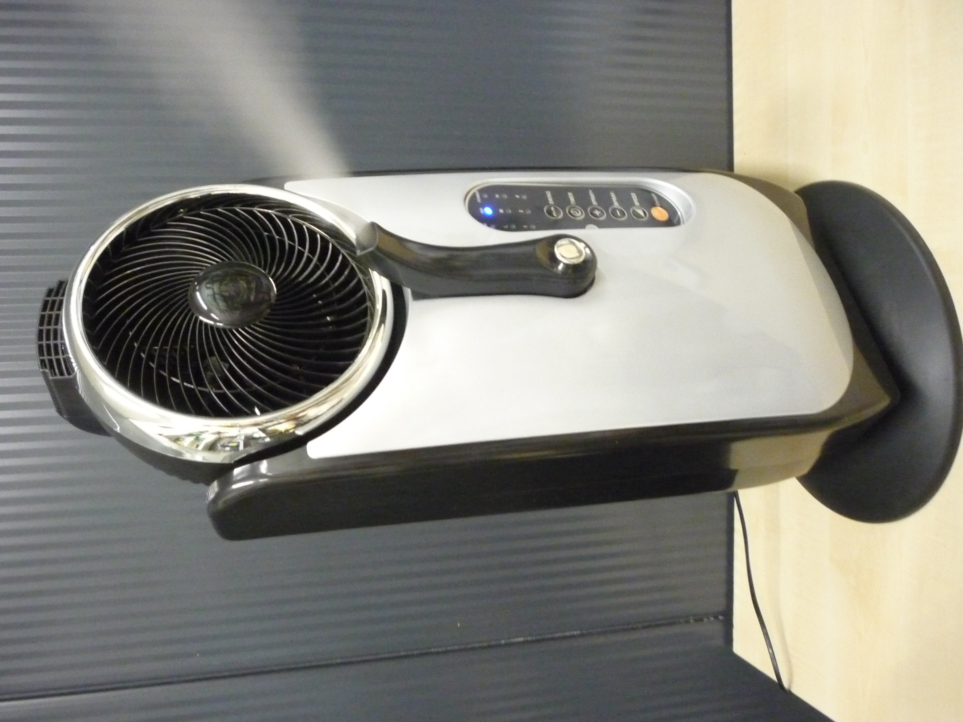 Standventilator mit Fernbedienung und Luchtbefeuchtung, oszillierend,
