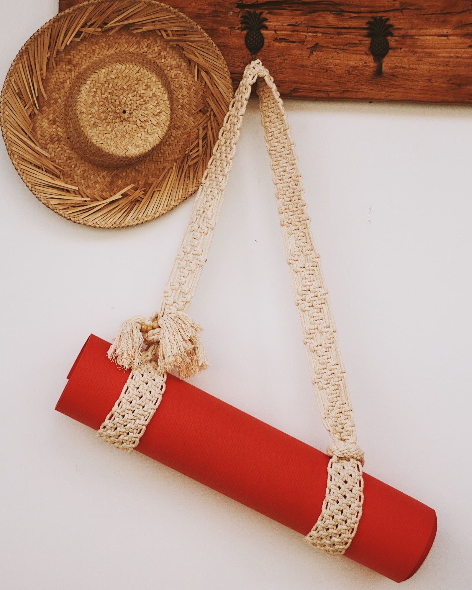 Yogamatten-Tragegurt MANDIRI I Natural I exzellentes & nachhaltiges Makramee I by the macraman MAN-yogamatstrapsling-Natural