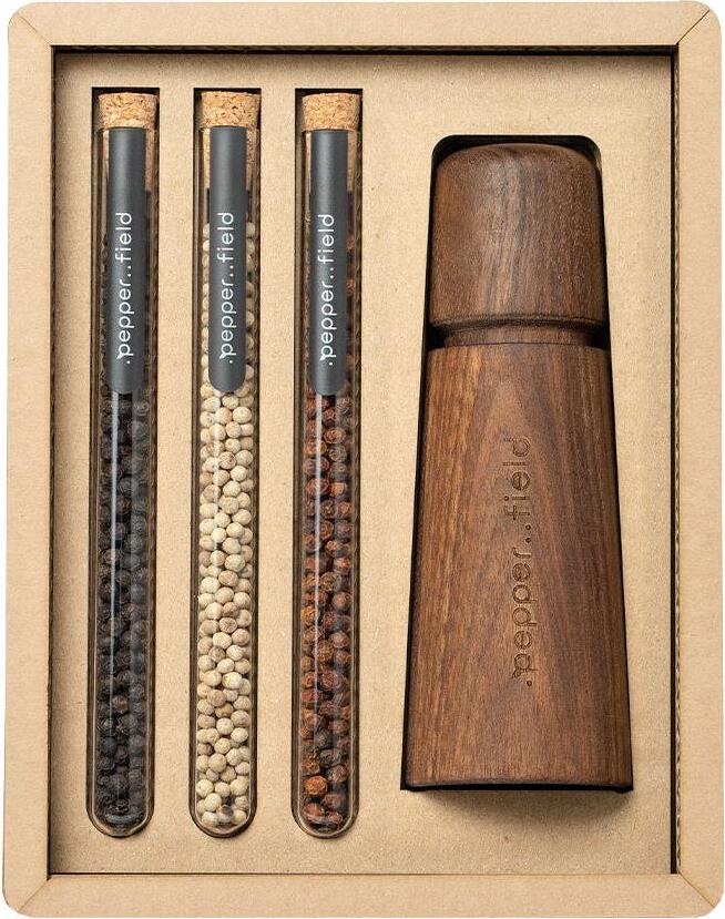 .pepper..field Braune Holzmühle mit Röhrenset mit Kampot Pfeffer 3 × 10 g