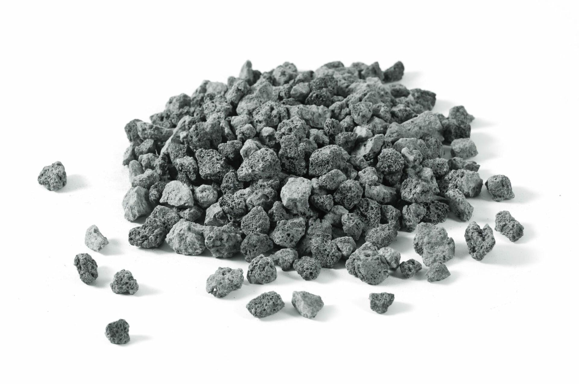 8/16mm Lava-Mulch Lava Stones GRAVEL/CHIPPINGS/granules 750kg in BIGBAG 
