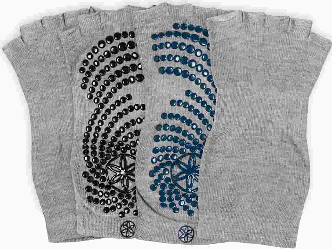 GAIAM rutschfeste Yoga Socken grau 2er Pack