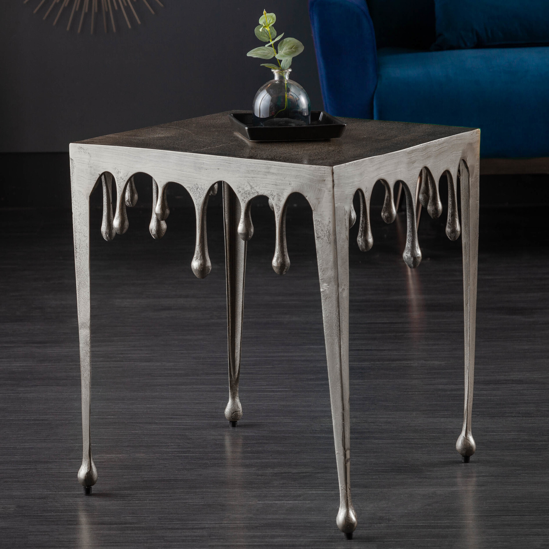 Invicta Interior Extravaganter Couchtisch LIQUID LINE L 46cm silber Tropfen-Design 40640
