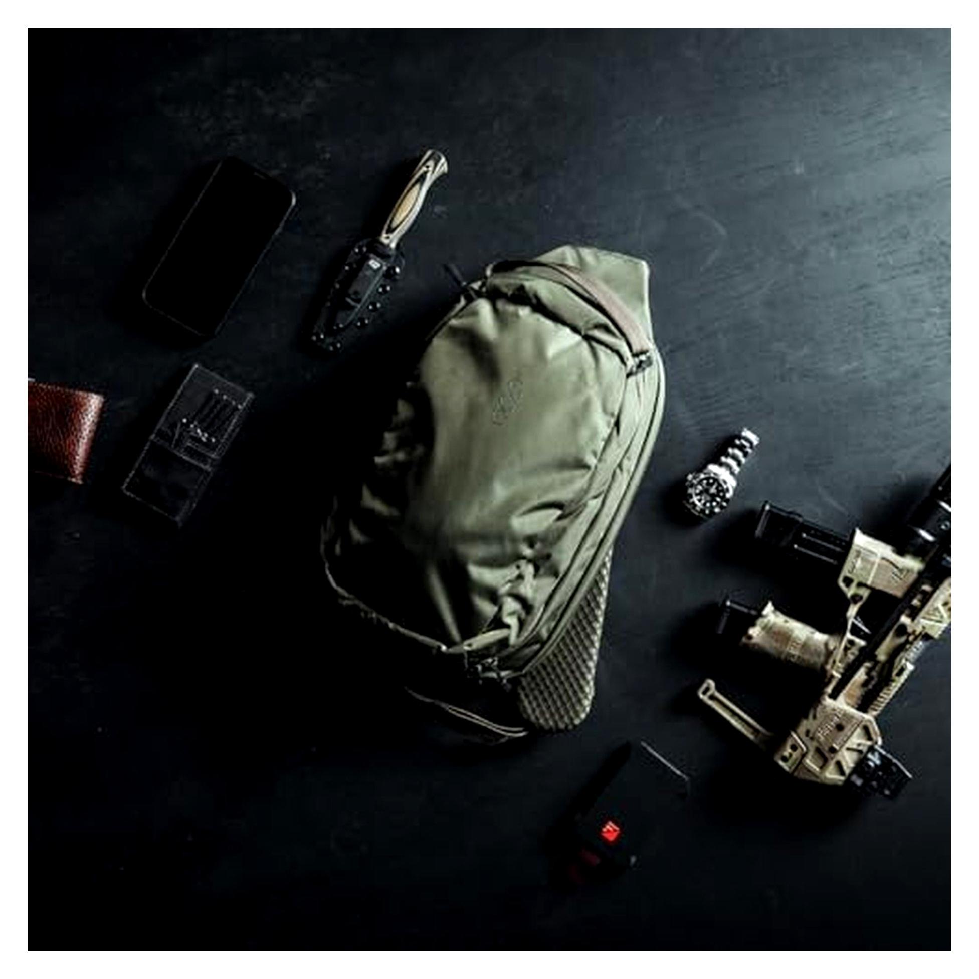 Markenlos Fade Sling Pack – EDC Umhängetasche – Beidhändiger Zugriff auf alle Fächer – Schneller Zugriff