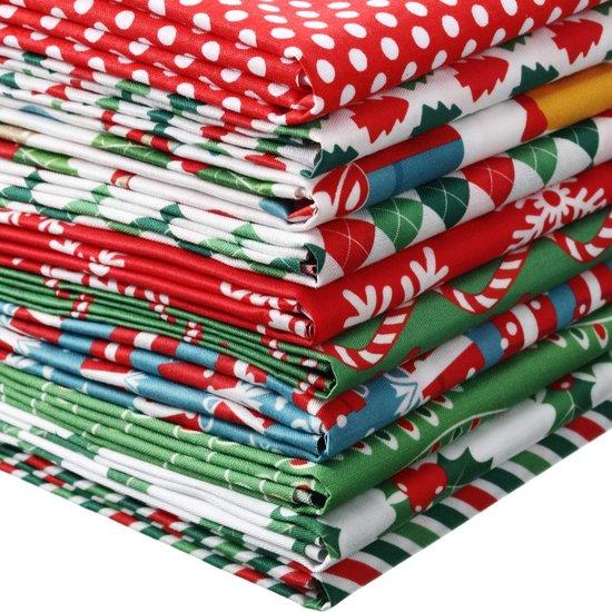 Famanu Patchworkstoff Weihnachtsmuster - Rot-Grün, 10 Stück (50 x 50 cm) SHSHOP