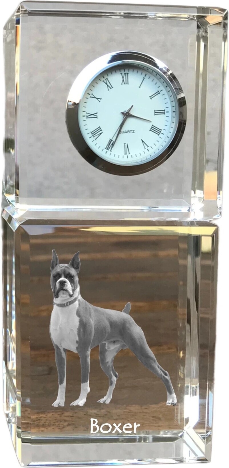 Boxer, Deutscher Boxer III - Kristalluhr mit Foto, Hundebild im Kristall, personalisierte Schreibtischuhr von Art-Dog.