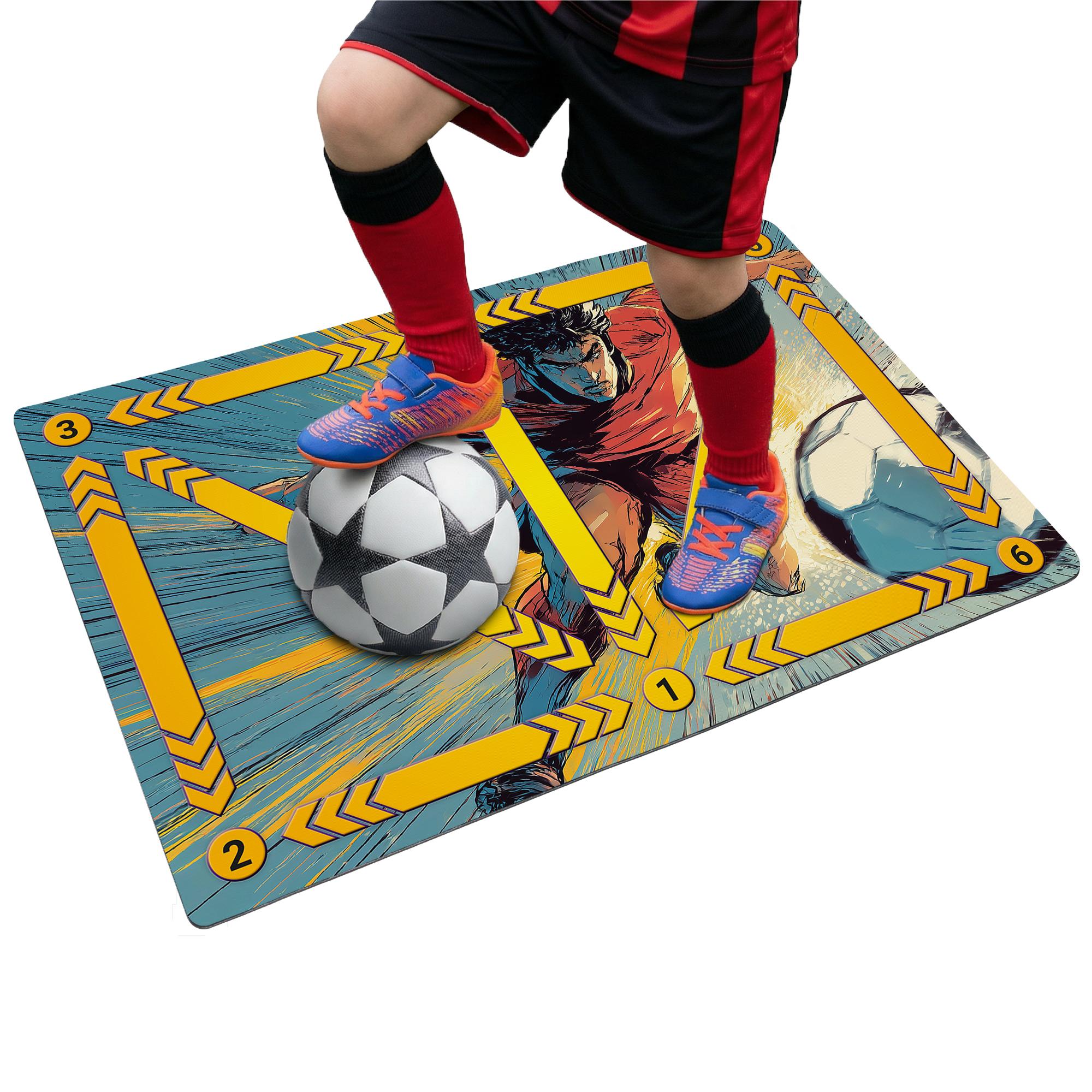 druck.de Fußball Trainingsmatte - 90x60 cm - Comic Fußballer - Training Kinder - Rutschfeste Matte für Ballkontrolle - Kickmatte - Techniktrainer