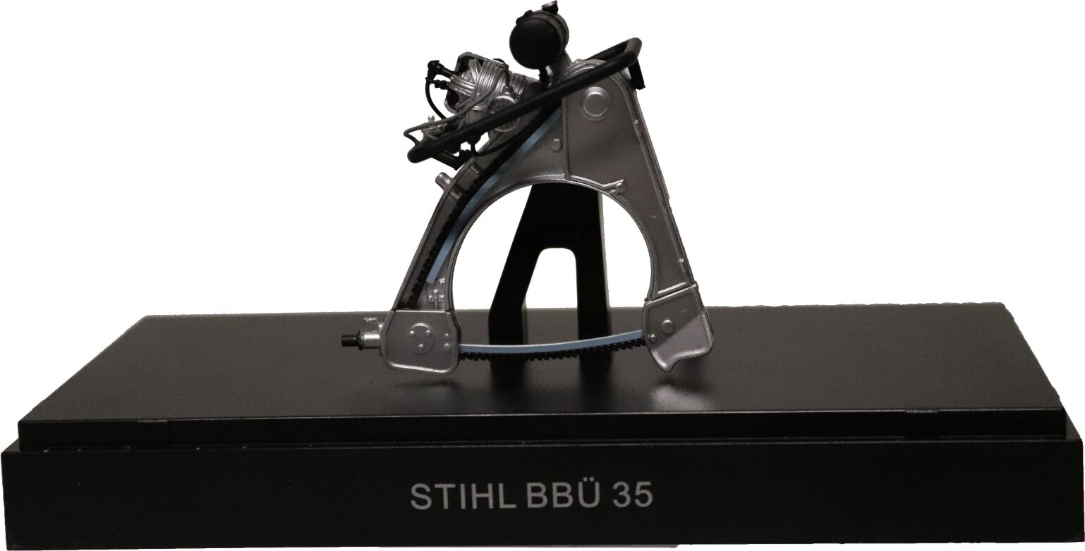 Stihl Motorsägen Modell Typ BBÜ, Maßstab 1:12, Sammlerstück, Sammlermodell 04640350230