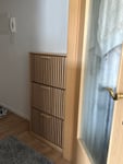 Schuhschrank aus Rattan
