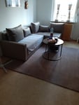 Ich habe diese Couch in beige bestellt.Diese Farbe entspricht nicht meiner Ansicht nach suf diese Farbe.  War ein wenig enttäuscht. Aber trotzdem finde ich sie sehr schön