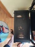 Das Computergehäuse ist ausgezeichnet.
