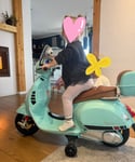 Super süße E-Vespa – unsere Kleine liebt sie!