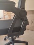 Guter und praktischer Bürostuhl