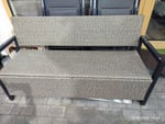 Sofa bardzo słabej jakości .