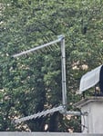 Ideální na místa mimo signál , stačí namířit s určitou odchylkou na nejbližší pevný vysílač mobilního operátora v okolí