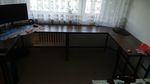 Elegantní rohový stůl