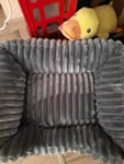 Flauschiges Hundesofa 