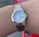 Sehr schöne Uhr 