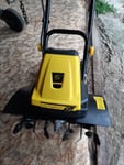 Bol mi dodaný tovar,ktorý som si neobjednal. Namiesto kultivatora KD5182,ste mi dodali kultivátor G83003,ktorý nemá 2 ,2kw motor,ale len 1,5 kw. Reklamuj tovar emailom.