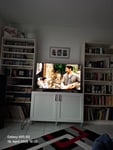 glasklaren Bild...Die Fernbedienung ist zunächst ungewohnt.