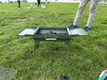 Bequem, stabil und hat viel Grillfläche