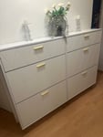 Sehr Schöne Schuhschrank.