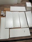 Es war nicht möglich, das Modell zusammenzubauen, da zwei Teile fehlten und keine Anleitung beilag, wie man es zusammenbauen sollte. 