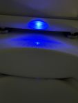 Einsetzen der Batterie ist eine Zumutung! LED leuchtet dauernd!