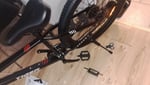 Produkt war geliefert nicht nach Hause aber Post Filiale, ich musste das selbe tragen weit weg und dann auf dem 4te Stiege.