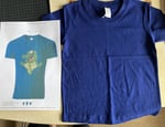 Die Farbe im Ihrem Online-Shop weicht farblich stark von dem erhaltenen T-Shirt ab, so dass ich es ncht für die vorgesehene Malerei darauf verwenden kann!