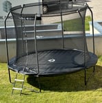 Trampolin
