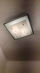 Leuchte mit zwei E27 Lampen statt LED-Komplettleuchte