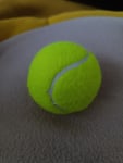 Normale gute Tennisbälle 