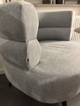 Sessel mit wellige Sessel mit willigen Falten auf der Sitzfläche.!!!